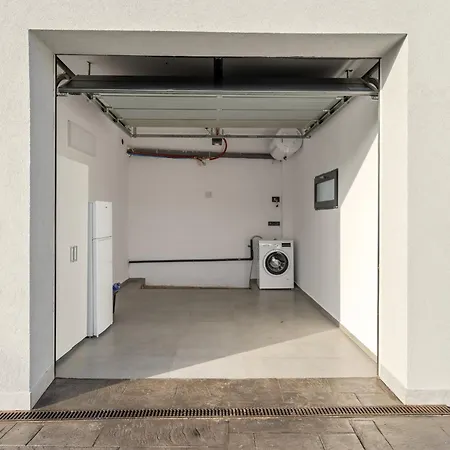 Holiday home Hauzify I Casa Somella Vilanova i la Geltru