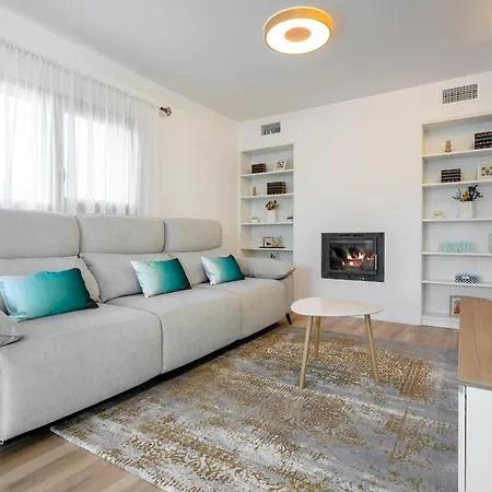 Holiday home Hauzify I Casa Somella Vilanova i la Geltru